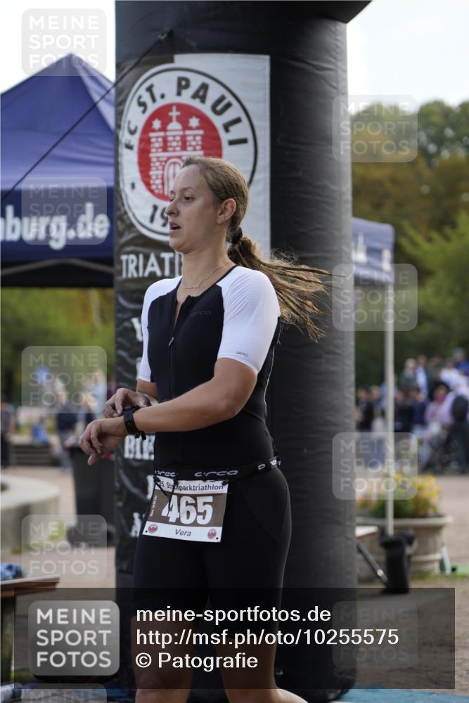 13.09.2026 - Stadtparktriathlon Patografie http://msf.ph/oto/10255575 13.09.2026 11:26:33 Ziel 465 meine-sportfotos.de