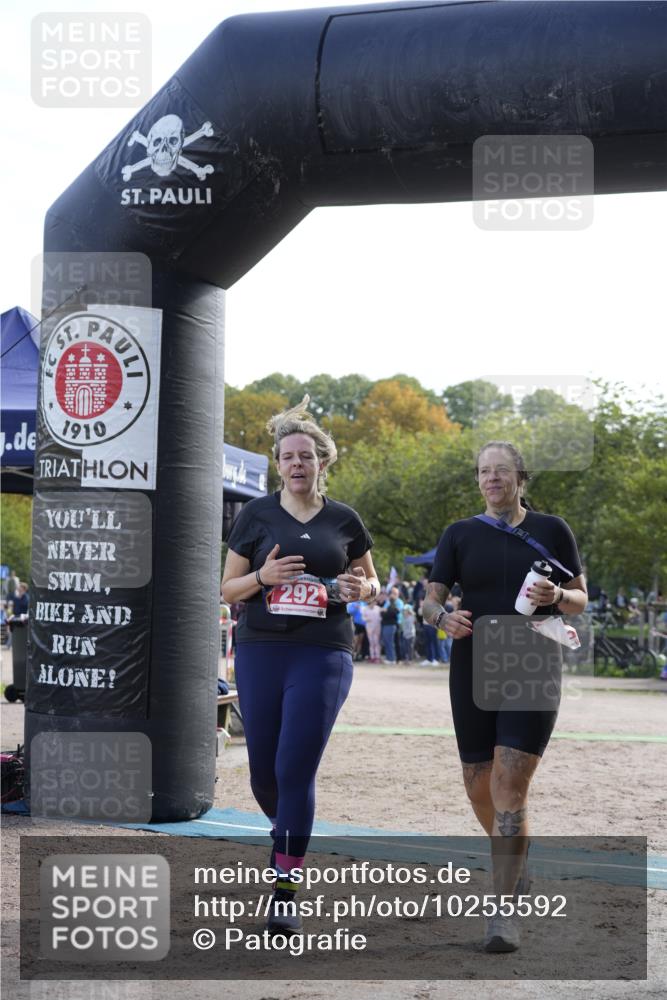 13.09.2026 - Stadtparktriathlon Patografie http://msf.ph/oto/10255592 13.09.2026 11:27:13 Ziel 292 meine-sportfotos.de