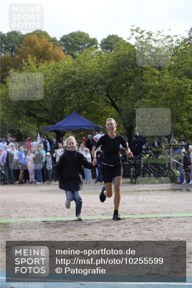 13.09.2026 - Stadtparktriathlon Patografie http://msf.ph/oto/10255599 13.09.2026 11:27:26 Ziel 336, 354, 454, 460 meine-sportfotos.de