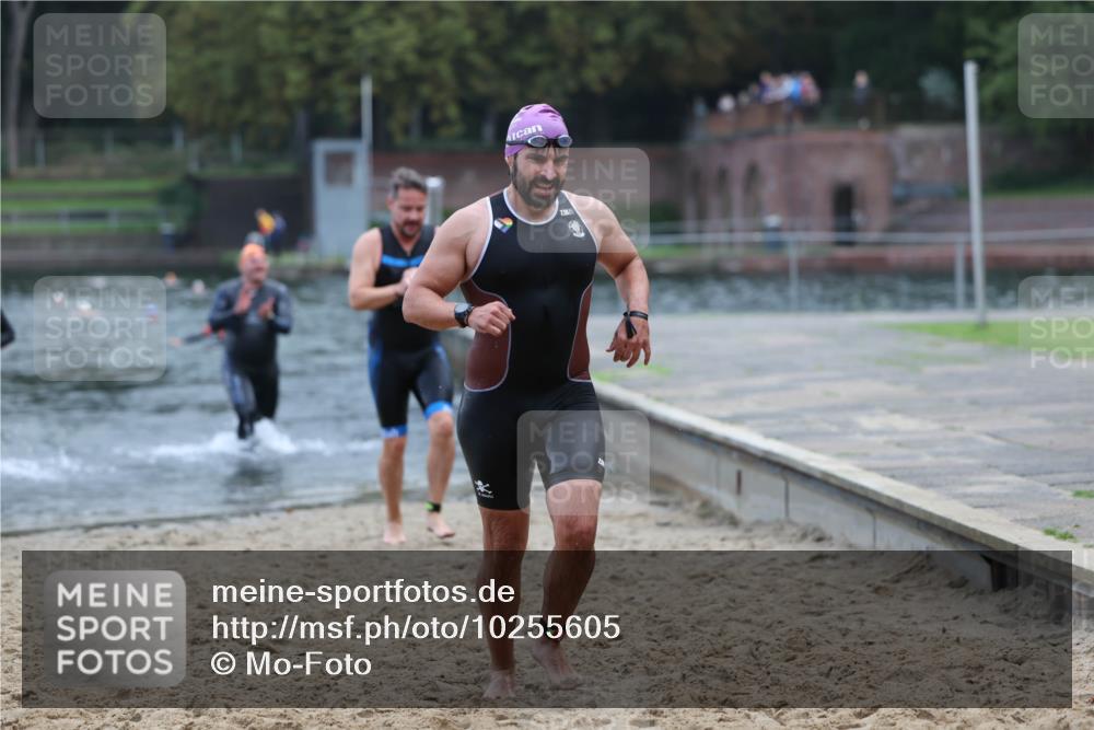 13.09.2026 - Stadtparktriathlon Mo-Foto http://msf.ph/oto/10255605 13.09.2026 10:33:50 Schwimmen 510, 524, 554, 562, 578, 586 meine-sportfotos.de