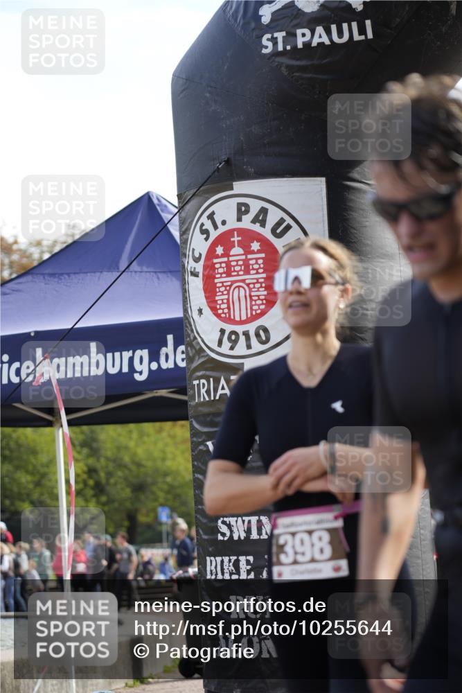13.09.2026 - Stadtparktriathlon Patografie http://msf.ph/oto/10255644 13.09.2026 11:28:18 Ziel 398, 489 meine-sportfotos.de
