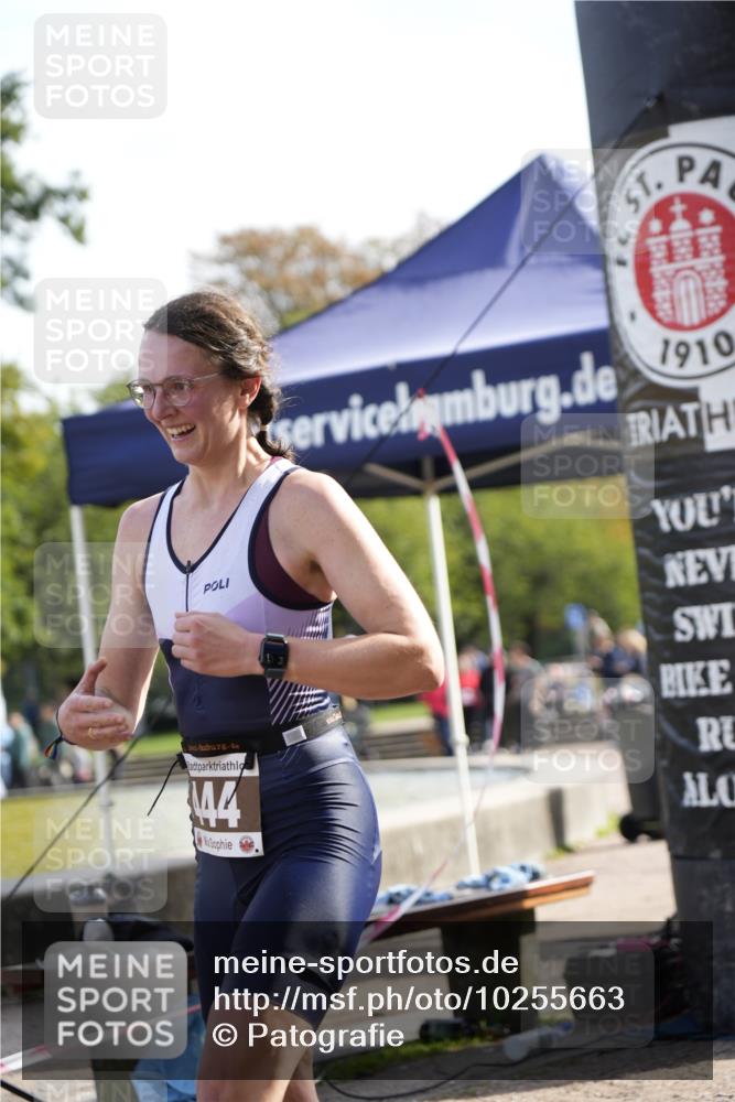 13.09.2026 - Stadtparktriathlon Patografie http://msf.ph/oto/10255663 13.09.2026 11:28:30 Ziel 444 meine-sportfotos.de