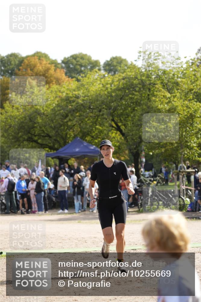 13.09.2026 - Stadtparktriathlon Patografie http://msf.ph/oto/10255669 13.09.2026 11:28:46 Ziel 368, 421 meine-sportfotos.de
