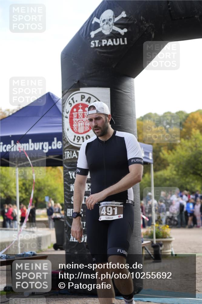 13.09.2026 - Stadtparktriathlon Patografie http://msf.ph/oto/10255692 13.09.2026 11:28:57 Ziel 421, 491 meine-sportfotos.de