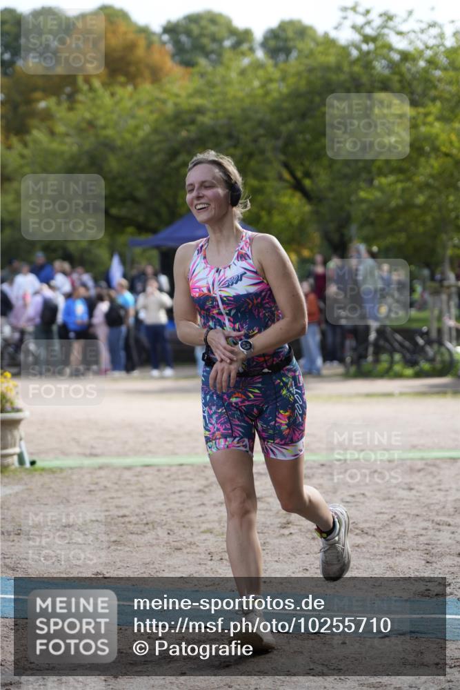 13.09.2026 - Stadtparktriathlon Patografie http://msf.ph/oto/10255710 13.09.2026 11:29:18 Ziel 433, 447 meine-sportfotos.de