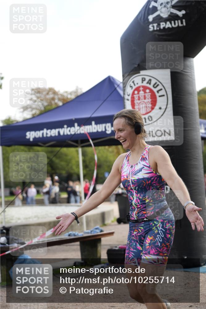 13.09.2026 - Stadtparktriathlon Patografie http://msf.ph/oto/10255714 13.09.2026 11:29:20 Ziel 433, 447 meine-sportfotos.de