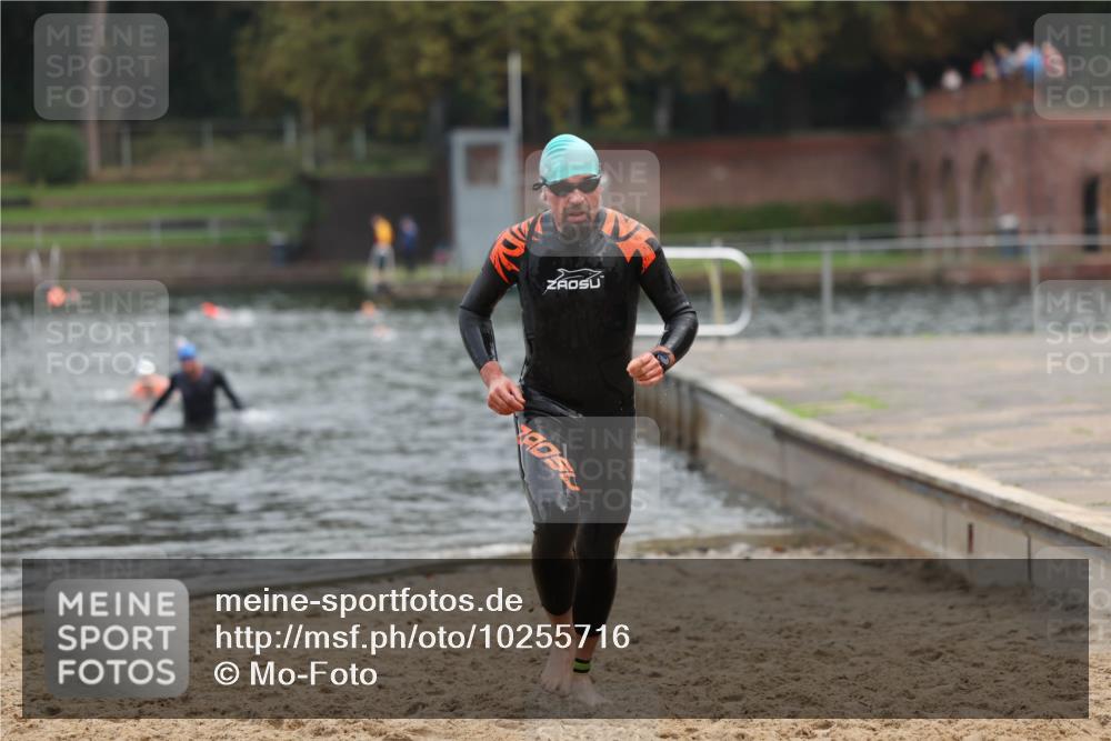 13.09.2026 - Stadtparktriathlon Mo-Foto http://msf.ph/oto/10255716 13.09.2026 10:34:18 Schwimmen 472, 508 meine-sportfotos.de