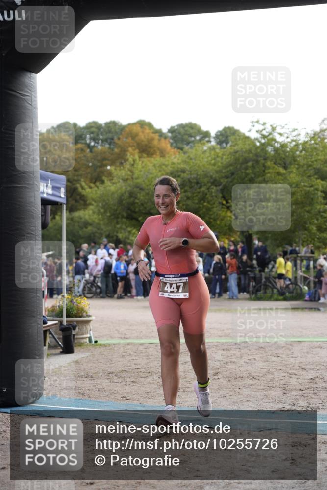 13.09.2026 - Stadtparktriathlon Patografie http://msf.ph/oto/10255726 13.09.2026 11:29:23 Ziel 433, 447 meine-sportfotos.de