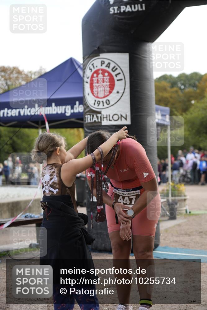 13.09.2026 - Stadtparktriathlon Patografie http://msf.ph/oto/10255734 13.09.2026 11:29:26 Ziel 447 meine-sportfotos.de