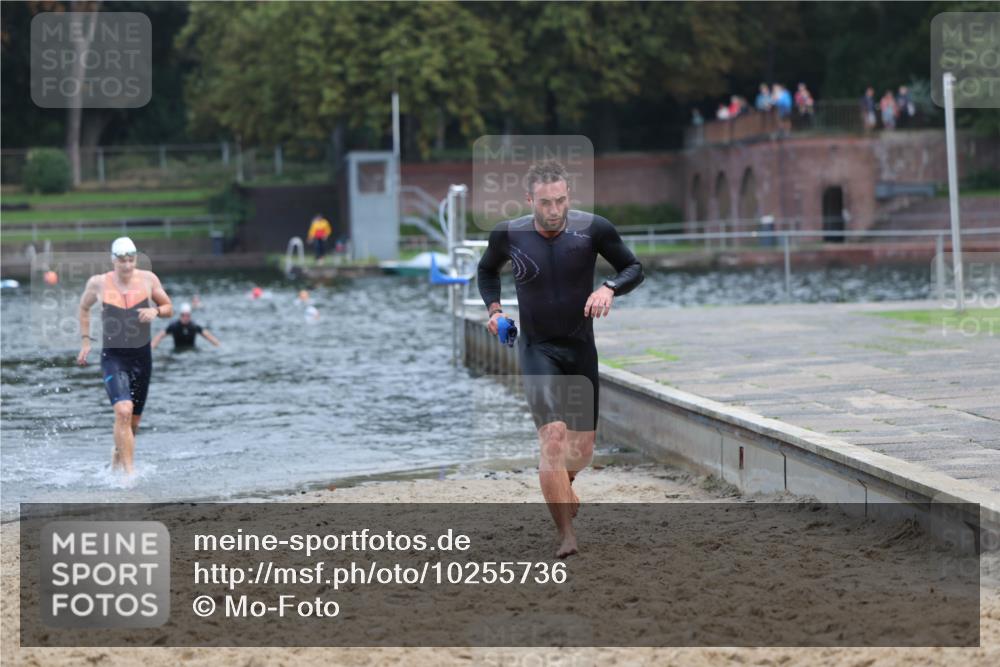 13.09.2026 - Stadtparktriathlon Mo-Foto http://msf.ph/oto/10255736 13.09.2026 10:34:35 Schwimmen 496, 556 meine-sportfotos.de
