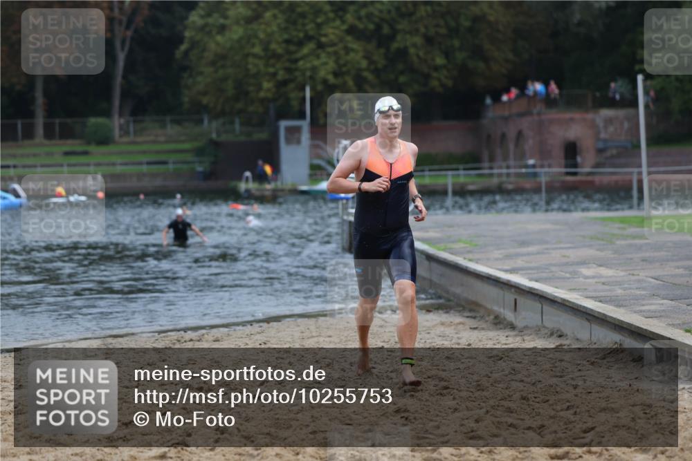 13.09.2026 - Stadtparktriathlon Mo-Foto http://msf.ph/oto/10255753 13.09.2026 10:34:38 Schwimmen 496, 556 meine-sportfotos.de