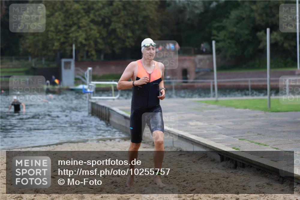 13.09.2026 - Stadtparktriathlon Mo-Foto http://msf.ph/oto/10255757 13.09.2026 10:34:39 Schwimmen 496, 556 meine-sportfotos.de