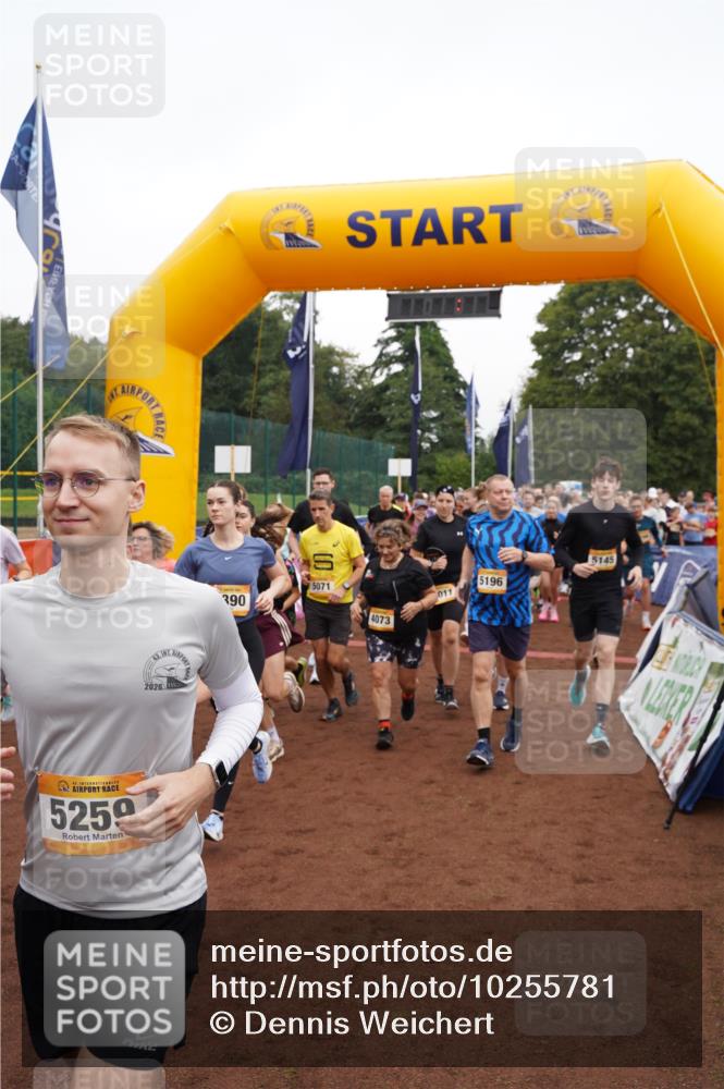 13.09.2026 - Airport Race Dennis Weichert http://msf.ph/oto/10255781 13.09.2026 10:00:54 Laufen  meine-sportfotos.de