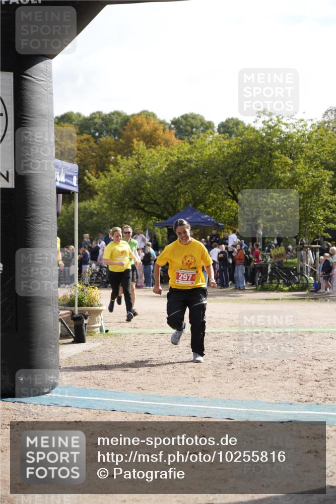 13.09.2026 - Stadtparktriathlon Patografie http://msf.ph/oto/10255816 13.09.2026 11:30:35 Ziel 297, 513 meine-sportfotos.de