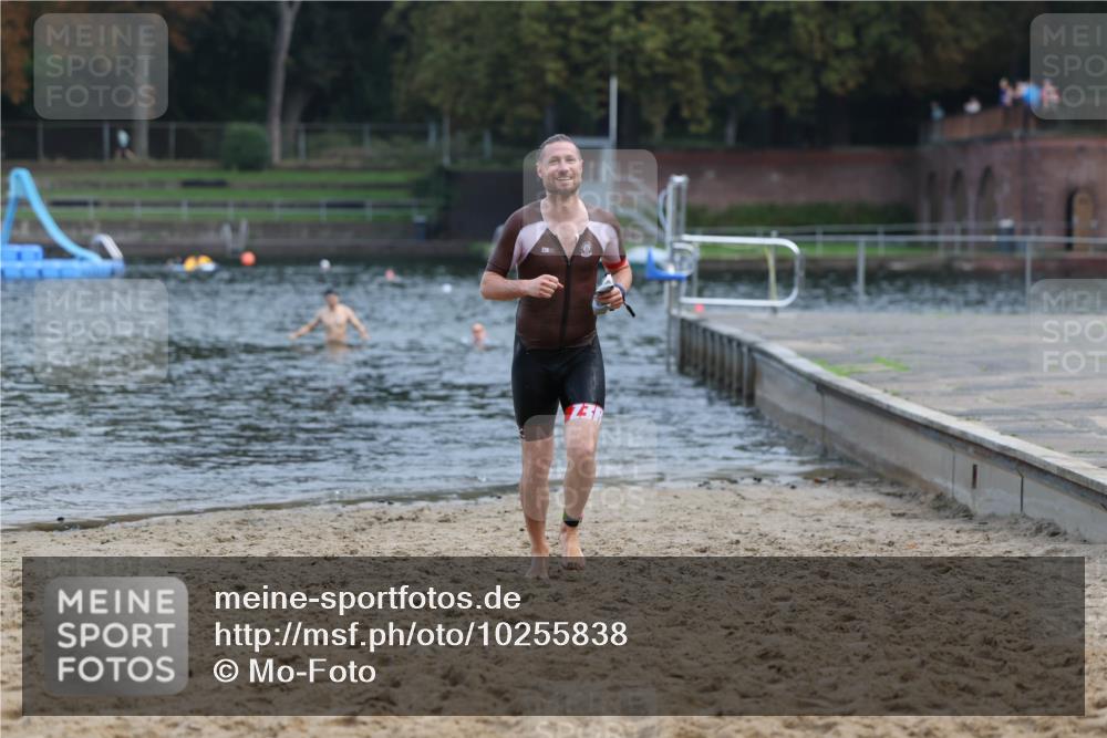 13.09.2026 - Stadtparktriathlon Mo-Foto http://msf.ph/oto/10255838 13.09.2026 10:35:18 Schwimmen 469 meine-sportfotos.de