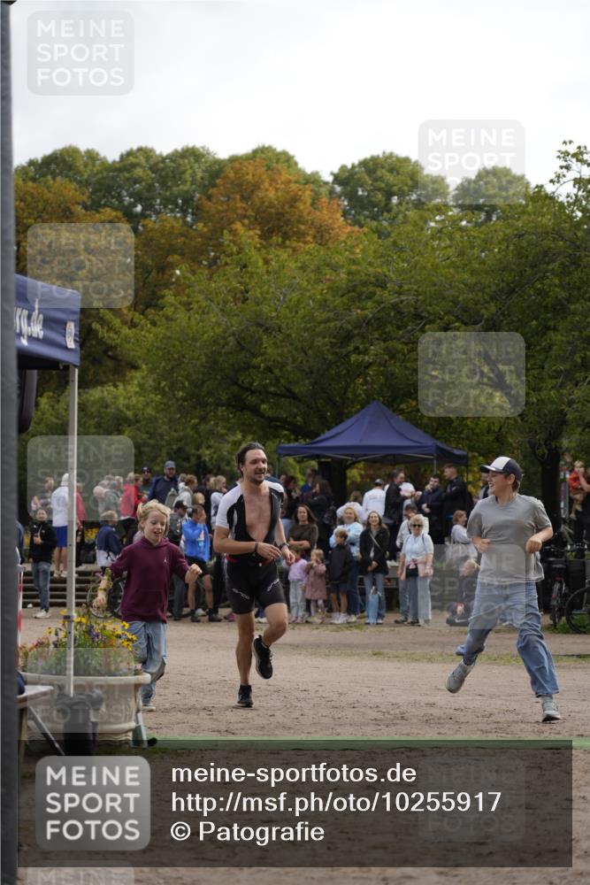 13.09.2026 - Stadtparktriathlon Patografie http://msf.ph/oto/10255917 13.09.2026 11:32:08 Ziel 527 meine-sportfotos.de