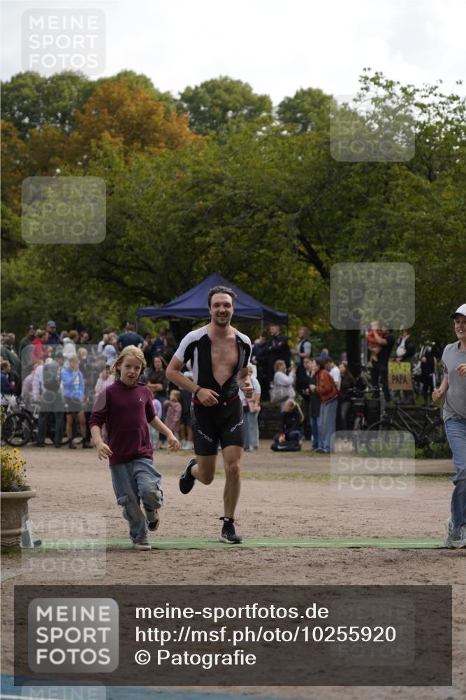 13.09.2026 - Stadtparktriathlon Patografie http://msf.ph/oto/10255920 13.09.2026 11:32:09 Ziel 527 meine-sportfotos.de