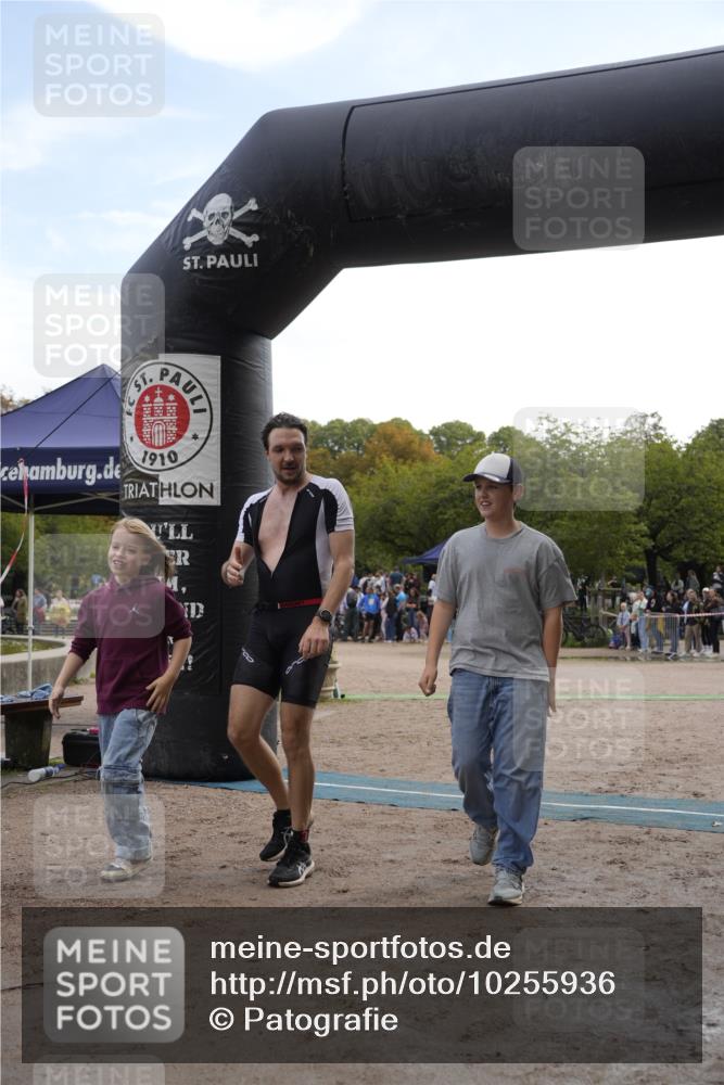 13.09.2026 - Stadtparktriathlon Patografie http://msf.ph/oto/10255936 13.09.2026 11:32:13 Ziel 527 meine-sportfotos.de