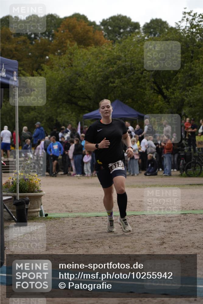 13.09.2026 - Stadtparktriathlon Patografie http://msf.ph/oto/10255942 13.09.2026 11:32:31 Ziel 415 meine-sportfotos.de