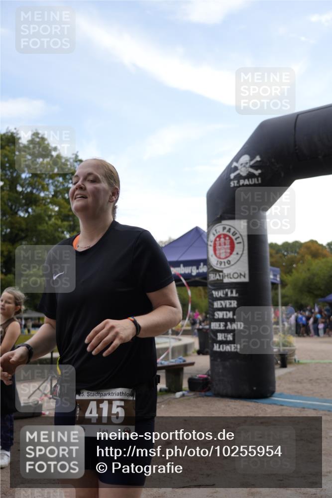 13.09.2026 - Stadtparktriathlon Patografie http://msf.ph/oto/10255954 13.09.2026 11:32:34 Ziel 415 meine-sportfotos.de