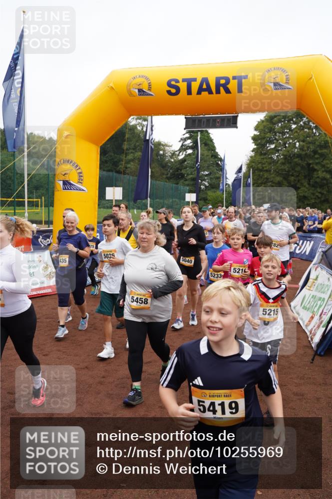13.09.2026 - Airport Race Dennis Weichert http://msf.ph/oto/10255969 13.09.2026 10:01:08 Laufen  meine-sportfotos.de