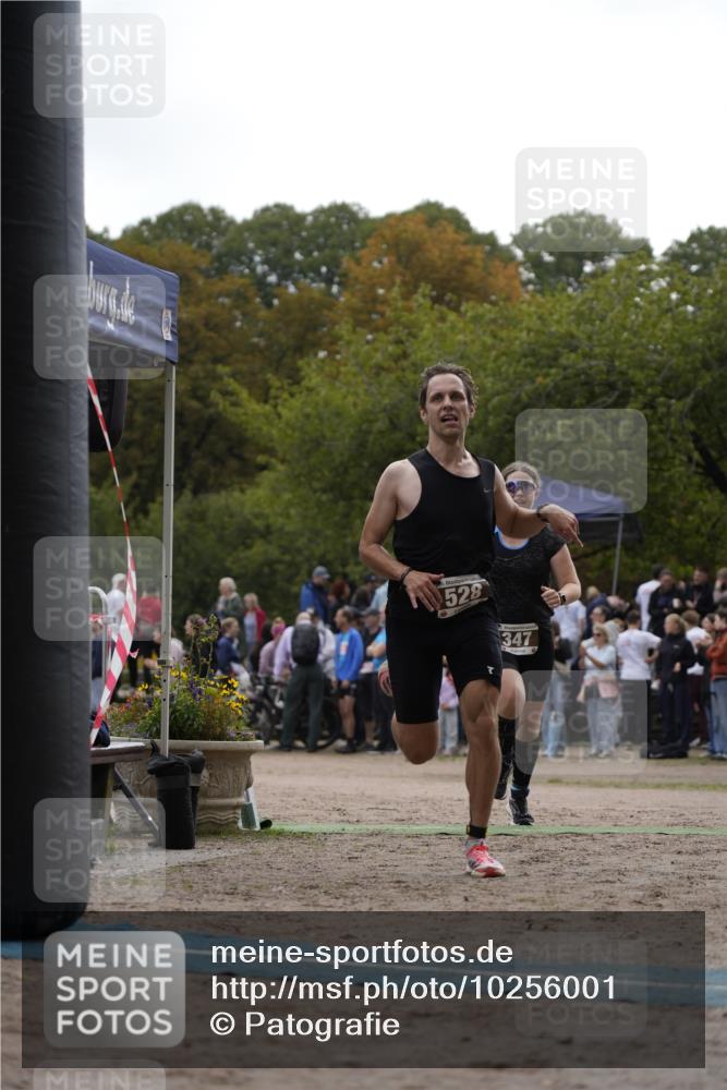 13.09.2026 - Stadtparktriathlon Patografie http://msf.ph/oto/10256001 13.09.2026 11:33:40 Ziel 347, 528, 536 meine-sportfotos.de