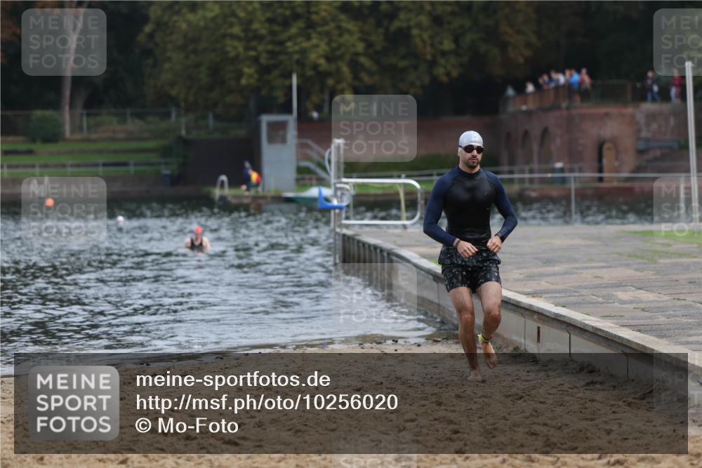 13.09.2026 - Stadtparktriathlon Mo-Foto http://msf.ph/oto/10256020 13.09.2026 10:36:28 Schwimmen 467 meine-sportfotos.de