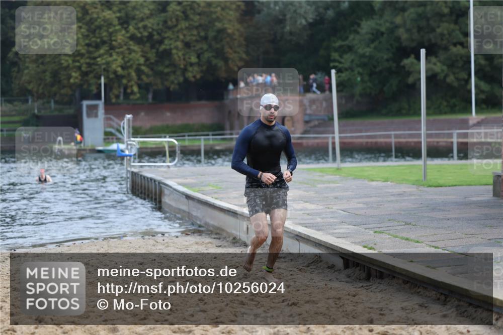 13.09.2026 - Stadtparktriathlon Mo-Foto http://msf.ph/oto/10256024 13.09.2026 10:36:29 Schwimmen 467 meine-sportfotos.de