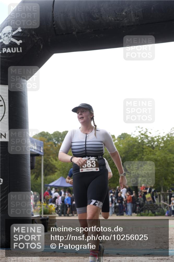 13.09.2026 - Stadtparktriathlon Patografie http://msf.ph/oto/10256025 13.09.2026 11:34:01 Ziel 383, 385, 488, 499, 540 meine-sportfotos.de