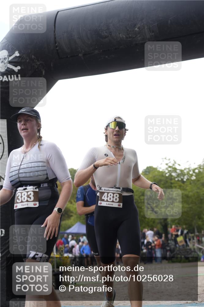 13.09.2026 - Stadtparktriathlon Patografie http://msf.ph/oto/10256028 13.09.2026 11:34:02 Ziel 383, 385, 488, 499, 540 meine-sportfotos.de