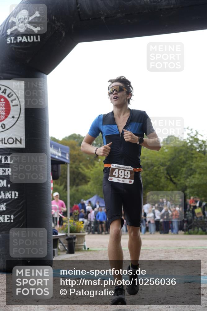 13.09.2026 - Stadtparktriathlon Patografie http://msf.ph/oto/10256036 13.09.2026 11:34:05 Ziel 383, 385, 488, 499, 540 meine-sportfotos.de