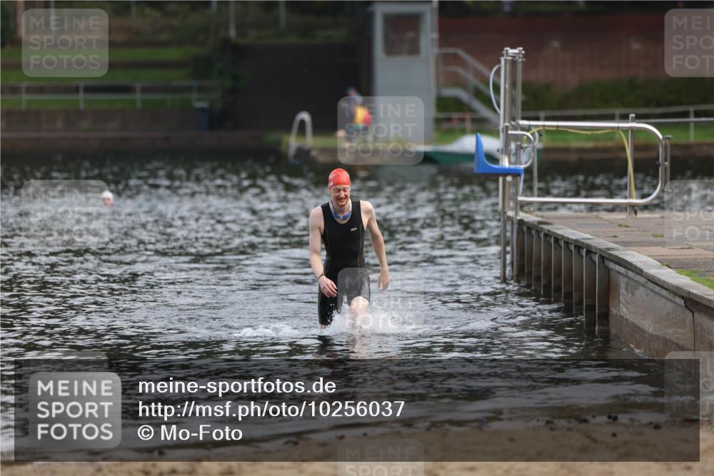 13.09.2026 - Stadtparktriathlon Mo-Foto http://msf.ph/oto/10256037 13.09.2026 10:36:44 Schwimmen 497 meine-sportfotos.de