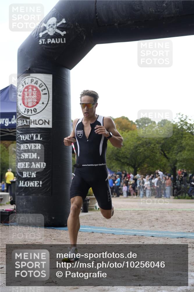 13.09.2026 - Stadtparktriathlon Patografie http://msf.ph/oto/10256046 13.09.2026 11:34:22 Ziel 564 meine-sportfotos.de