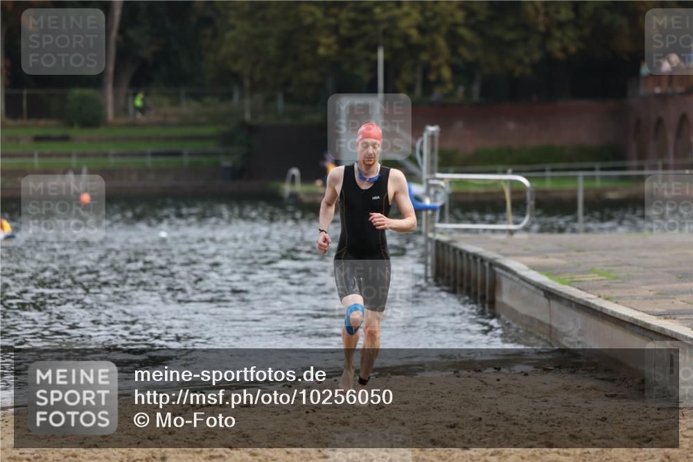 13.09.2026 - Stadtparktriathlon Mo-Foto http://msf.ph/oto/10256050 13.09.2026 10:36:50 Schwimmen 497 meine-sportfotos.de