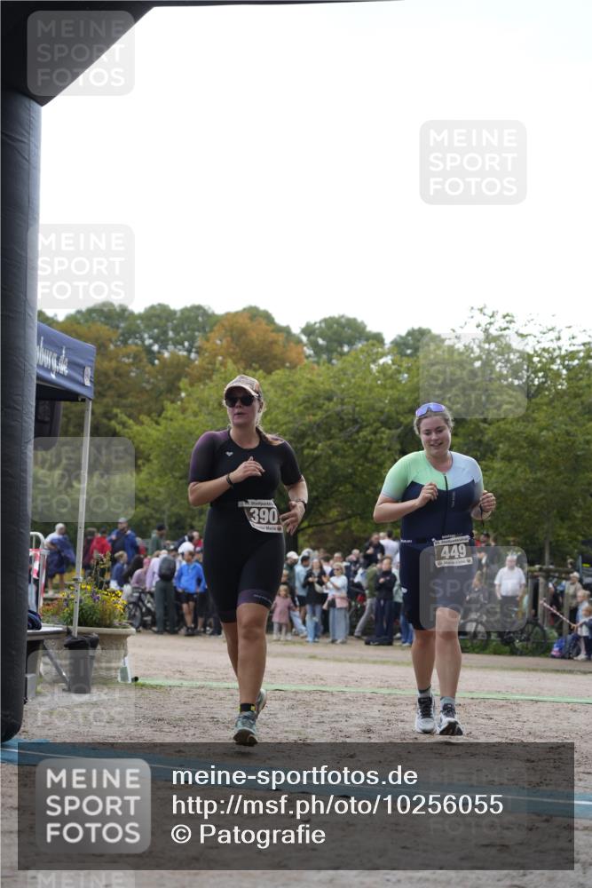 13.09.2026 - Stadtparktriathlon Patografie http://msf.ph/oto/10256055 13.09.2026 11:34:49 Ziel 377, 381, 390, 449 meine-sportfotos.de