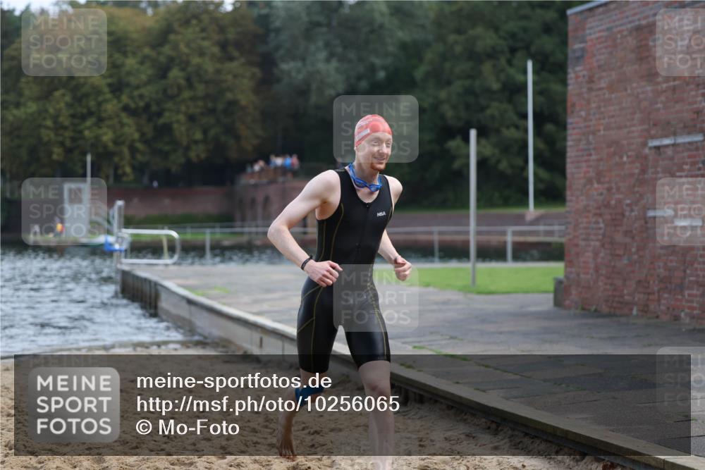 13.09.2026 - Stadtparktriathlon Mo-Foto http://msf.ph/oto/10256065 13.09.2026 10:36:53 Schwimmen 497 meine-sportfotos.de