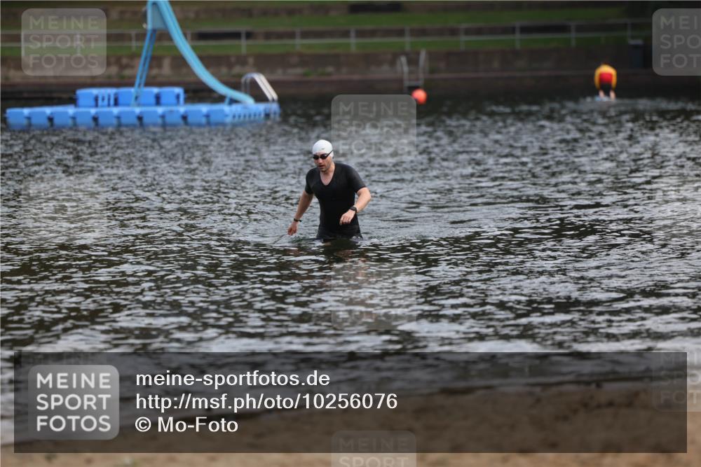 13.09.2026 - Stadtparktriathlon Mo-Foto http://msf.ph/oto/10256076 13.09.2026 10:37:29 Schwimmen  meine-sportfotos.de