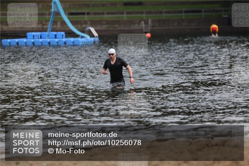13.09.2026 - Stadtparktriathlon Mo-Foto http://msf.ph/oto/10256078 13.09.2026 10:37:29 Schwimmen  meine-sportfotos.de