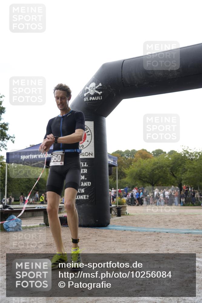 13.09.2026 - Stadtparktriathlon Patografie http://msf.ph/oto/10256084 13.09.2026 11:35:19 Ziel 550 meine-sportfotos.de