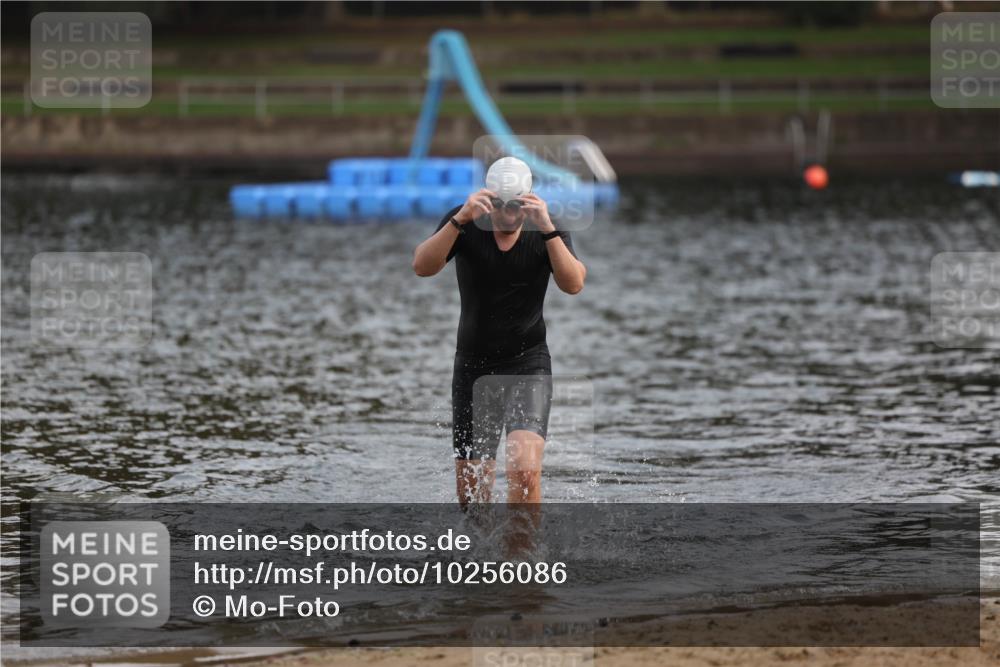 13.09.2026 - Stadtparktriathlon Mo-Foto http://msf.ph/oto/10256086 13.09.2026 10:37:39 Schwimmen 579 meine-sportfotos.de