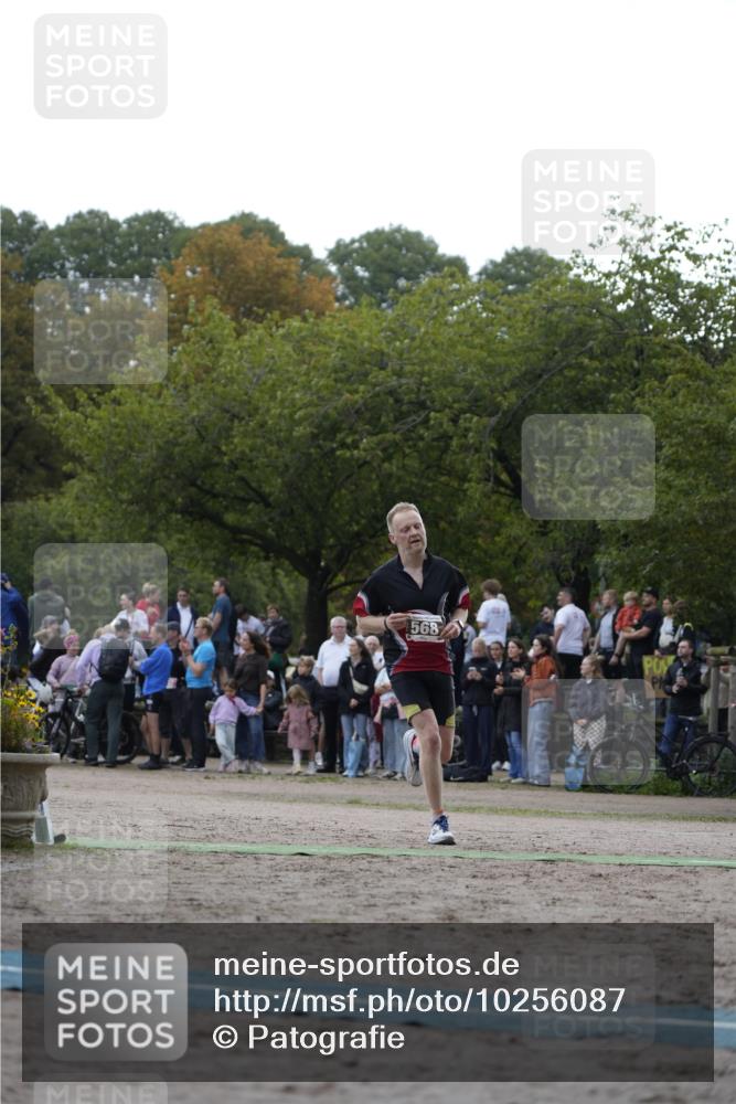 13.09.2026 - Stadtparktriathlon Patografie http://msf.ph/oto/10256087 13.09.2026 11:35:39 Ziel 568 meine-sportfotos.de