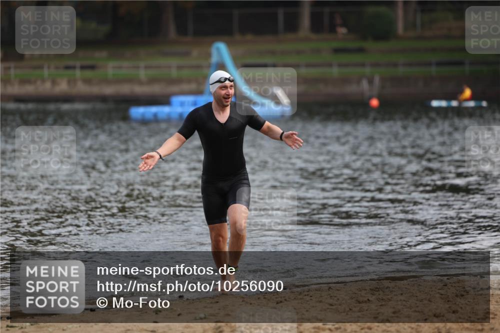 13.09.2026 - Stadtparktriathlon Mo-Foto http://msf.ph/oto/10256090 13.09.2026 10:37:41 Schwimmen 579 meine-sportfotos.de