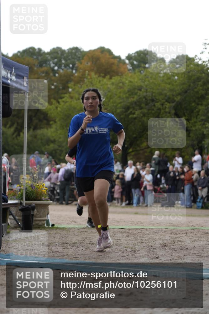 13.09.2026 - Stadtparktriathlon Patografie http://msf.ph/oto/10256101 13.09.2026 11:35:50 Ziel 351, 414 meine-sportfotos.de