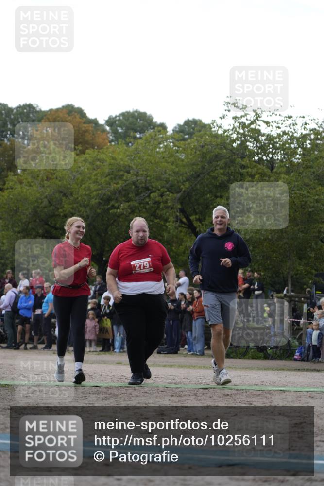 13.09.2026 - Stadtparktriathlon Patografie http://msf.ph/oto/10256111 13.09.2026 11:36:08 Ziel 279, 553 meine-sportfotos.de