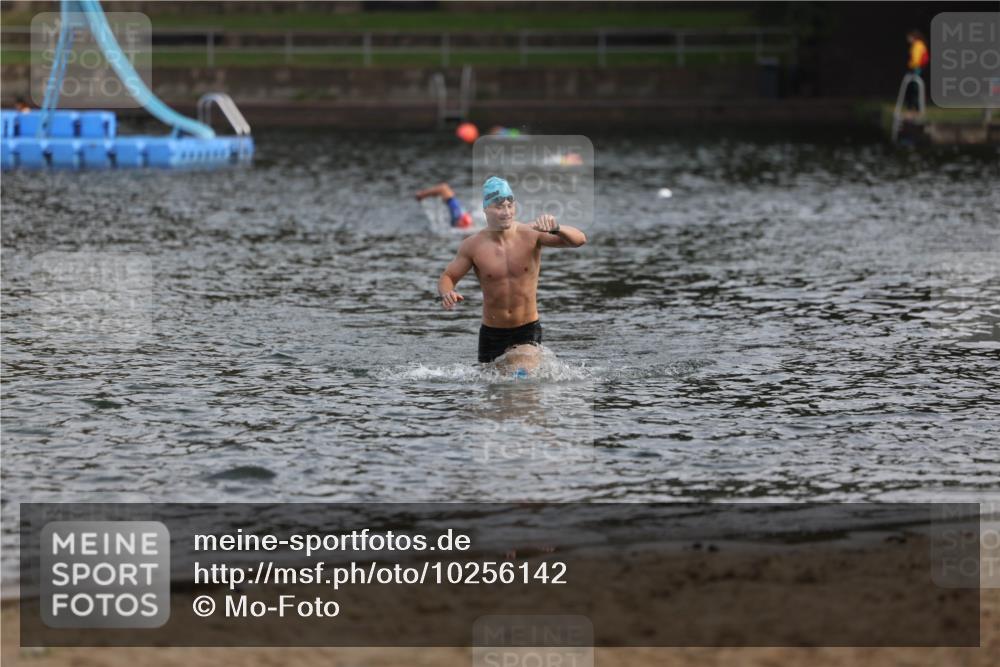 13.09.2026 - Stadtparktriathlon Mo-Foto http://msf.ph/oto/10256142 13.09.2026 10:48:50 Schwimmen 666 meine-sportfotos.de