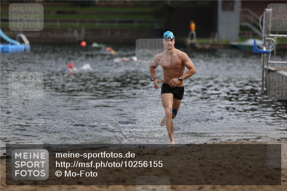 13.09.2026 - Stadtparktriathlon Mo-Foto http://msf.ph/oto/10256155 13.09.2026 10:48:53 Schwimmen 666 meine-sportfotos.de