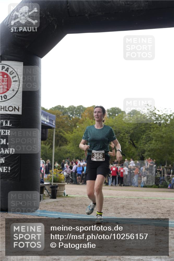 13.09.2026 - Stadtparktriathlon Patografie http://msf.ph/oto/10256157 13.09.2026 11:36:39 Ziel 366, 372, 450, 462 meine-sportfotos.de