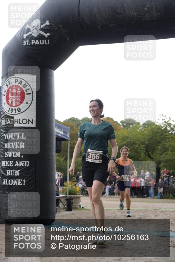 13.09.2026 - Stadtparktriathlon Patografie http://msf.ph/oto/10256163 13.09.2026 11:36:40 Ziel 366, 372, 450, 462 meine-sportfotos.de