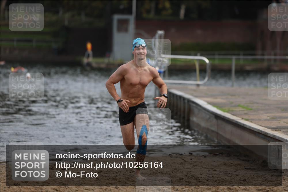 13.09.2026 - Stadtparktriathlon Mo-Foto http://msf.ph/oto/10256164 13.09.2026 10:48:54 Schwimmen 666 meine-sportfotos.de