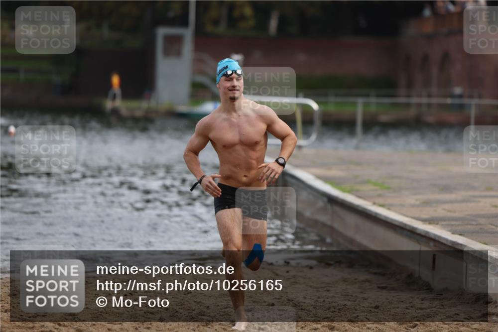13.09.2026 - Stadtparktriathlon Mo-Foto http://msf.ph/oto/10256165 13.09.2026 10:48:55 Schwimmen 666 meine-sportfotos.de